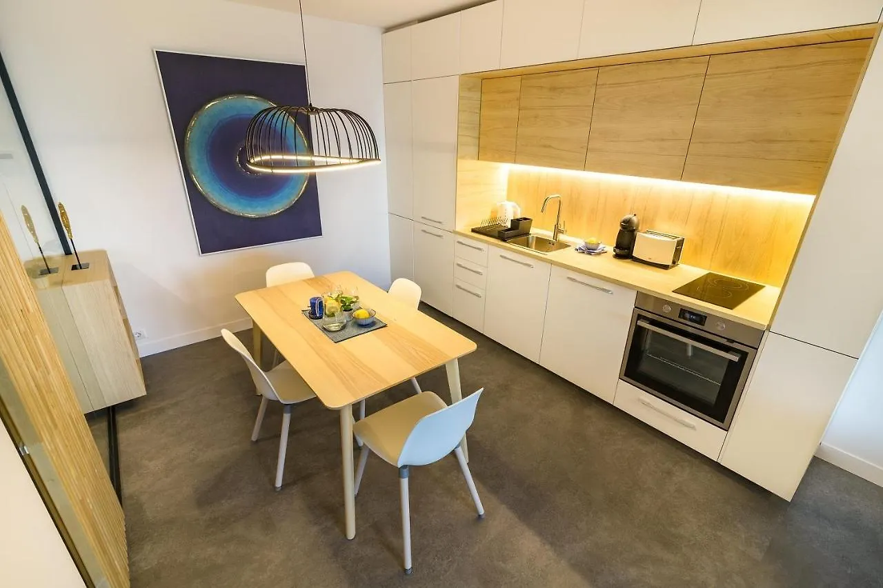 Onda Apartment - Coral Residence Complex With Parking & Pool 바르나 0*,  불가리아